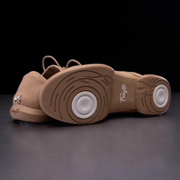 Fuego dansesko Split-Sole Latte