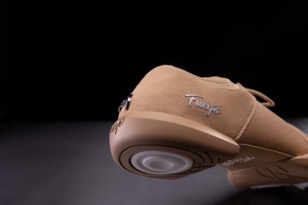 Fuego dansesko Split-Sole Latte