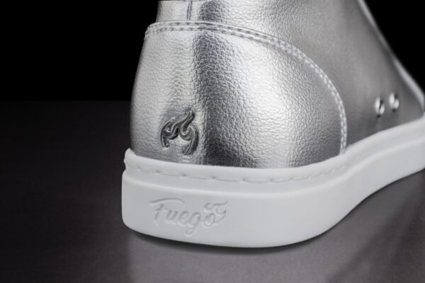 Fuego dansesko High-Top Silver