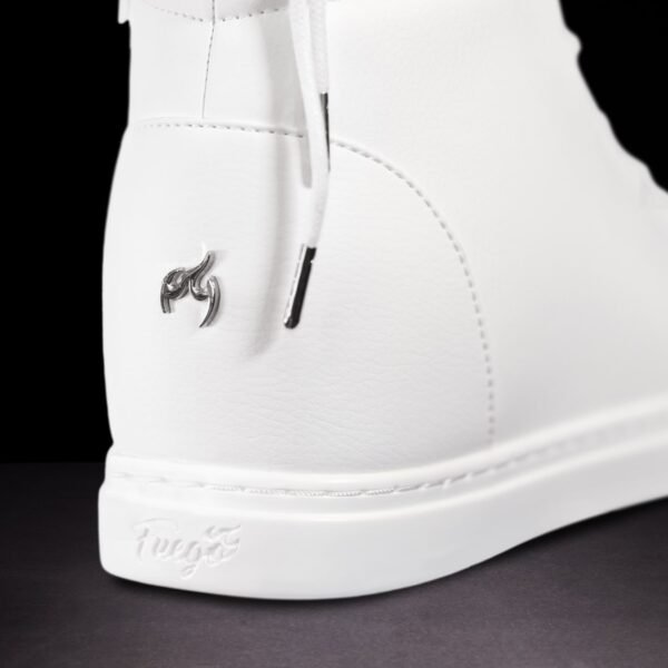 Fuego dansesko Wedge White