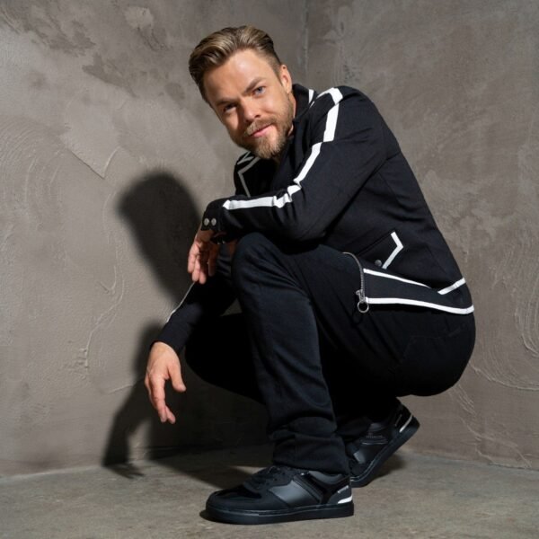 derek-hough-low-top-1155436290 Fuego dansesko Low-Top Derek Hough in black