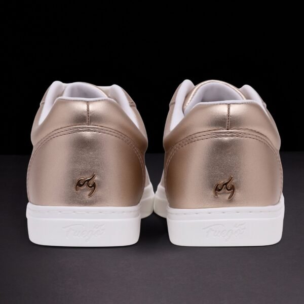 Fuego dnasesko modell Low Top Rose Gold